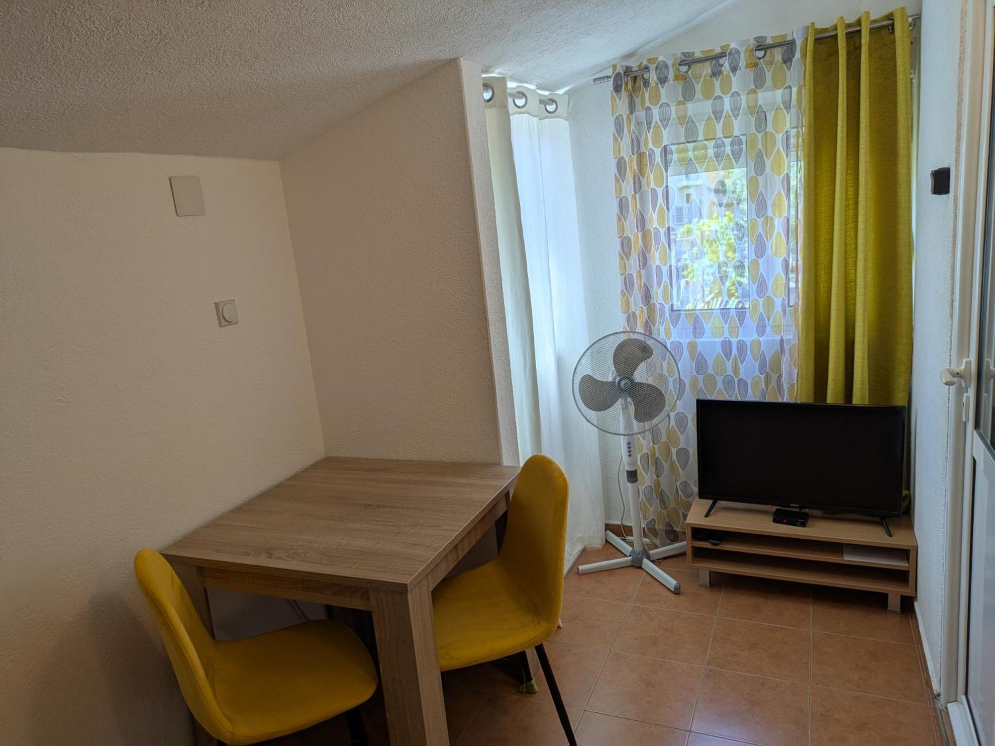 Abeona Apartment *