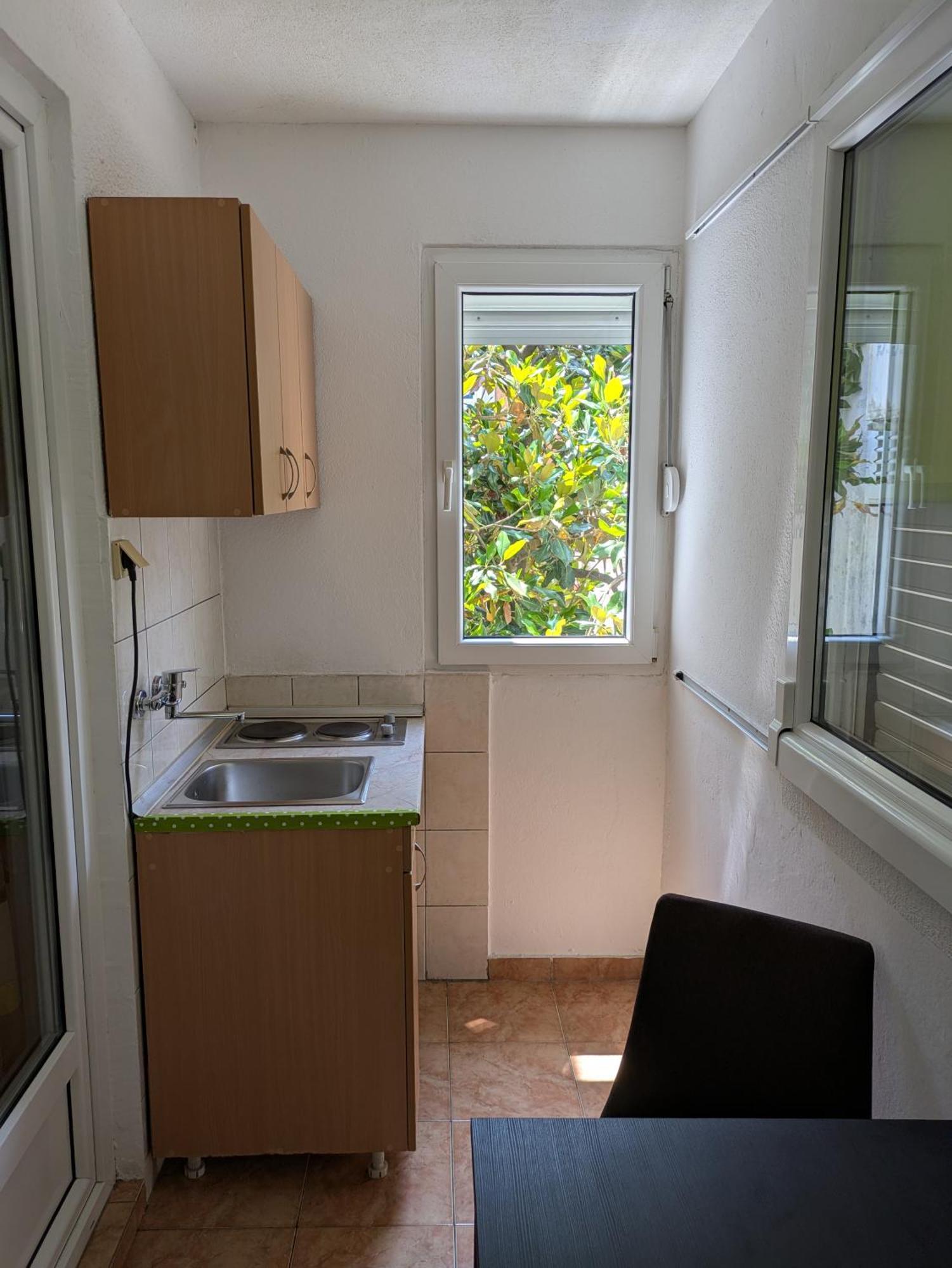 Abeona Apartment *